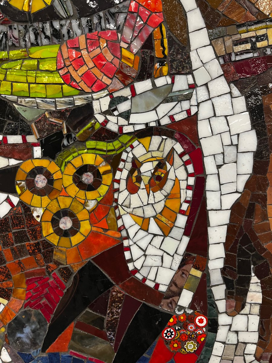 jarjoh's tweet photo. NYC's hottest new art exhibition has a $2.75 entrance fee and comes with a free ride. 🚇🖼 https://t.co/4NFk7fJexJ