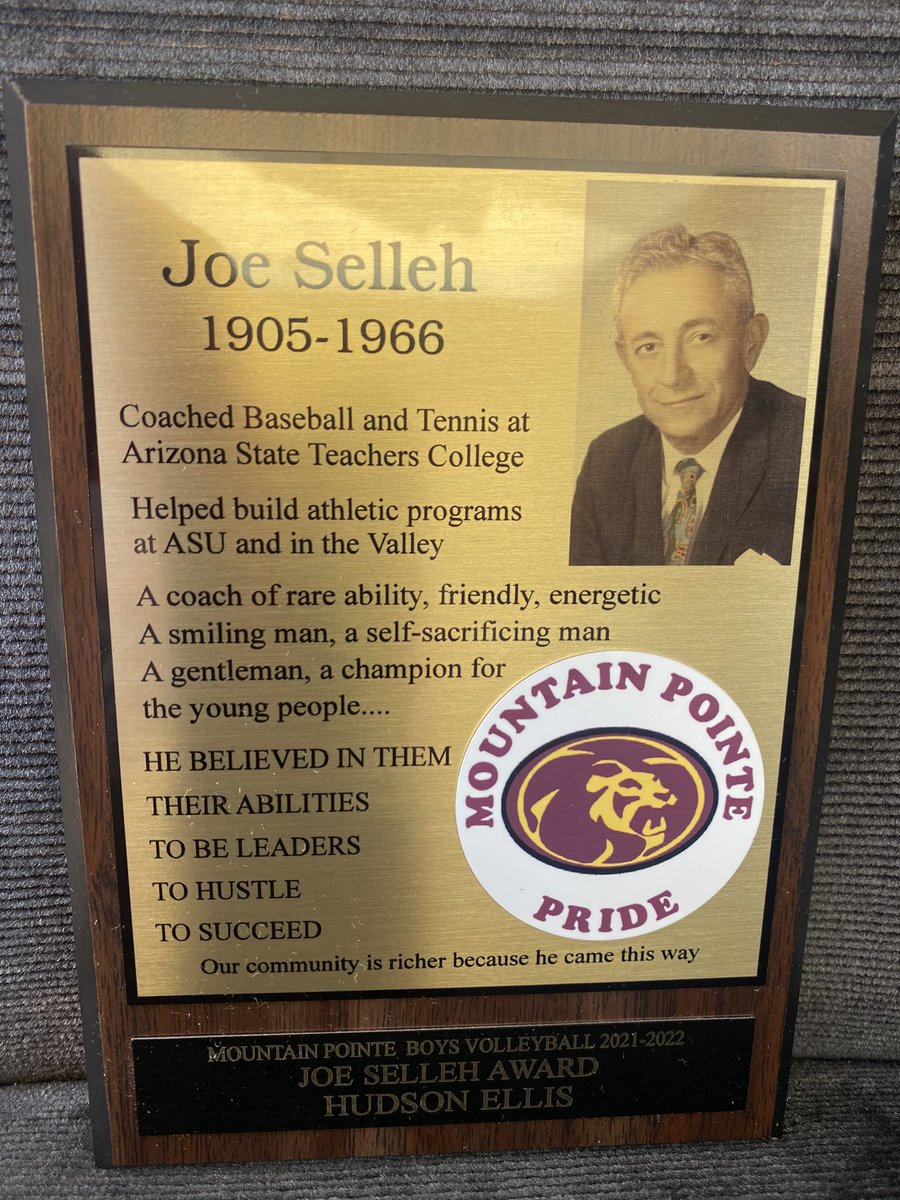 Huddy_Ellis's tweet photo. I am so honored to be the recipient of the Joe Selleh award for our Boys Volleyball team. Thank you Coach Scott Schutkowski for awarding me with this. I would also like to thank my family, friends, team and teachers for helping me become the person I am today.
#ROLLPR1DE https://t.co/riwT6WE6LX