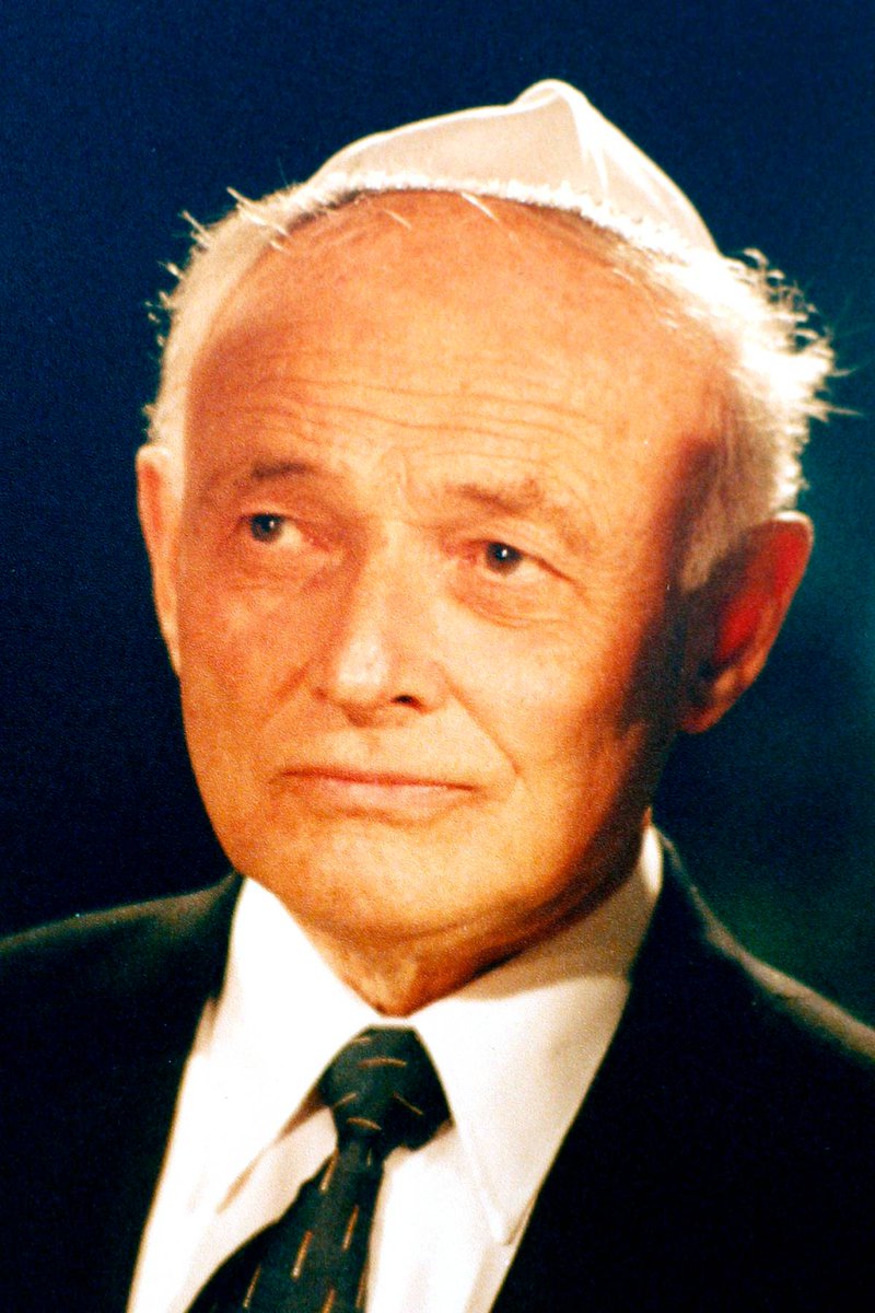 ghandi47's tweet photo. @johnnystantoniv Dr. Cheng reminds me of Liviu Librescu (professor at Virginia Tech who held door closed while his students escaped a shooter). https://t.co/blxmXtDeUG