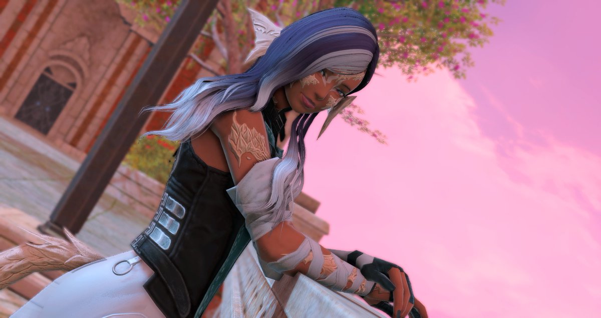 ArcielaTTV's tweet photo. I have to give a huge shoutout to @VannTheMan for these pictures. We built this glamour together from the ground up using lots of different colors and outfit pieces, and it turned out soo great :D
#GPOSERS #EorzeaPhotos #XIV_PICTCLIP #FFXIV #Au_Ra #FF14 #ffxivsnaps #本日のアウラ https://t.co/IgyXfUiYHN