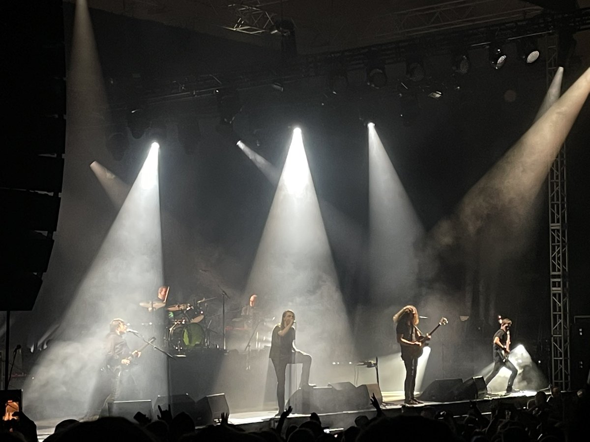 mrjaytee's tweet photo. My Chemical Romance. What a night. What a band. https://t.co/90LuIIQ13F
