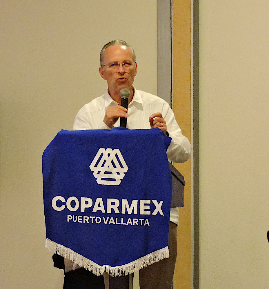 ConsejoPvbb's tweet photo. El Lic. Arnulfo Ortega - Presidente del @ConsejoPvbb  agradece a Jose Medina Mora - Presidente de @Coparmex la cercanía que ha mantenido con el sector empresarial local. Felicita al Consejo Directivo, especialmente al Lic. Juan Pablo Martínez - Presidente @CoparmexVta 2021 - 2023 https://t.co/kWr6Bdua9A