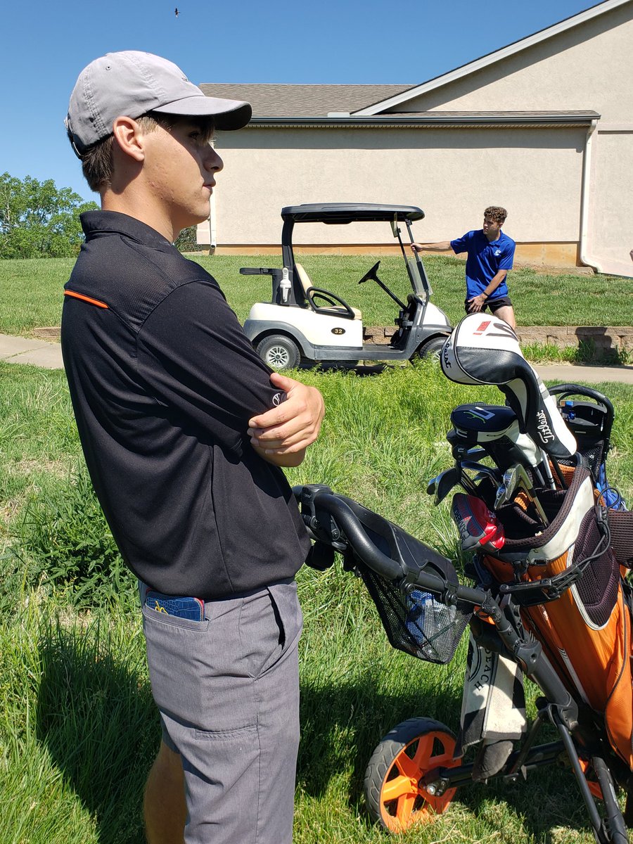 oriole_golf's tweet photo. We are underway at regionals! Top three finish gets us to start. #flyhigh https://t.co/oeSYUdxPjO