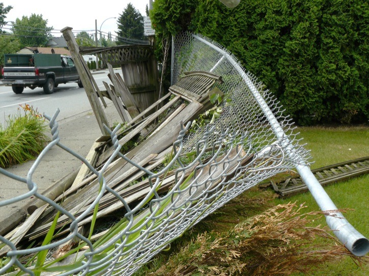 douglasrobert_'s tweet photo. @Philosophyfam Mind helping me set up my fence?? https://t.co/ZPhVey5iKq