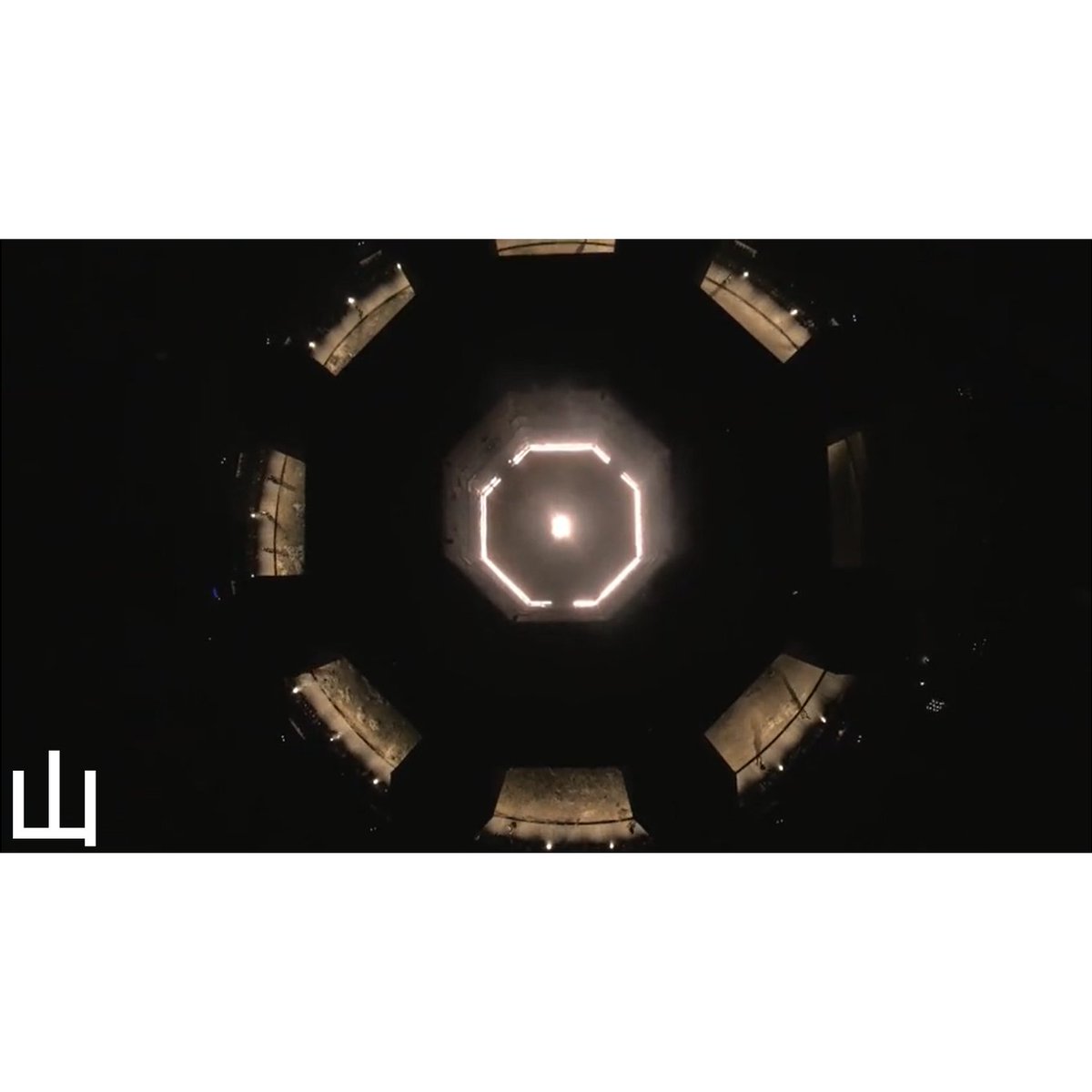 NPC2186's tweet photo. #CastelDelMonte

@gucci #Screenshooting #Aerial #Minimal #Set N°1

@Gucclove
#Gucci #Fashion #Show #Screenshot #VP #Black #Minimal #Geometry #GucciCosmogonie #Cosmogonie #Moda #Puglia #Italy #parconazionaledellaltamurgia 
#Yama山 #山 https://t.co/fkS2XpCccs