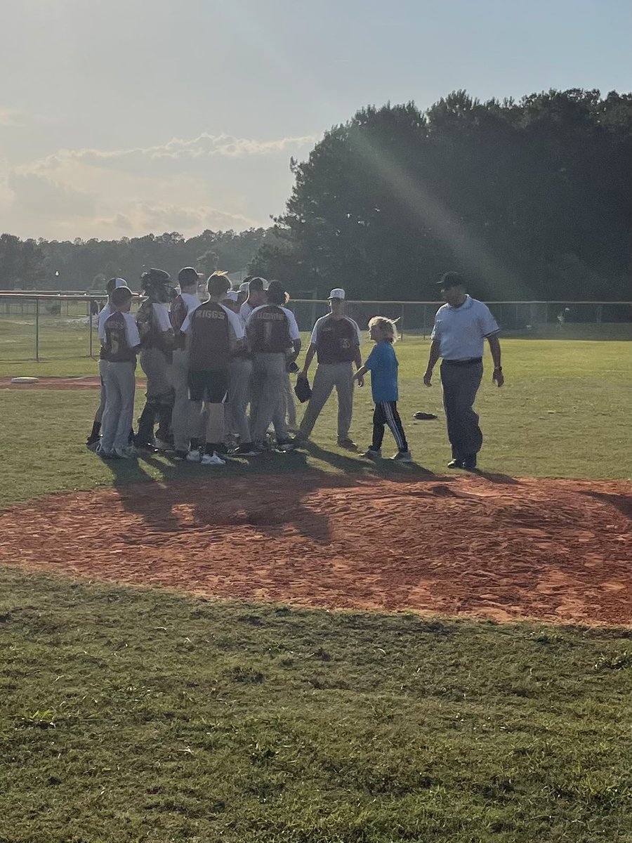 Dixon Middle School tweet media