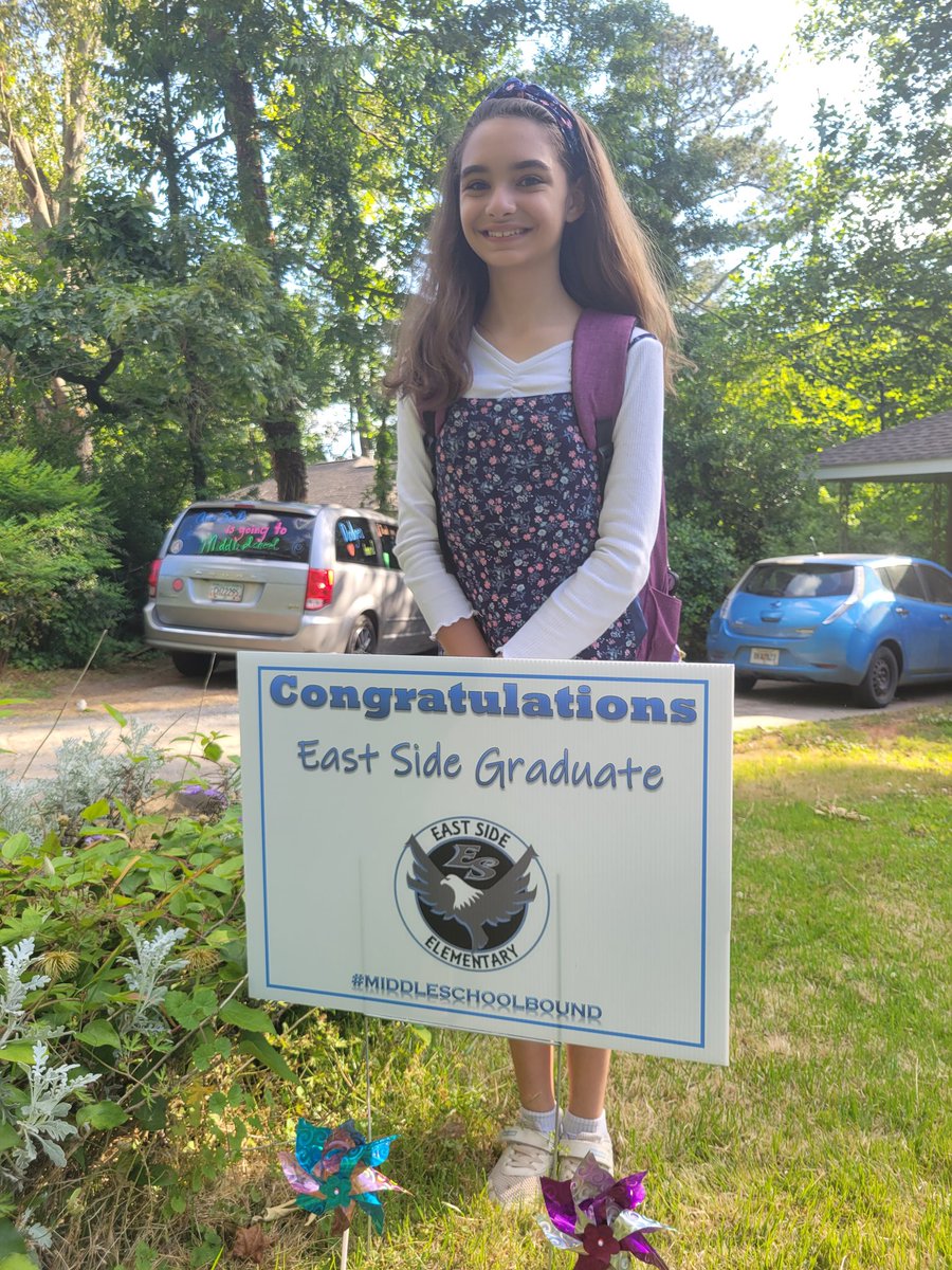 senora_ana's tweet photo. She is almost in middle school!!!
Thank you, @EastSide_CCSD !!
Get ready for us, @Dodgen_MS_Cobb !!!! https://t.co/EWeYXNflSE