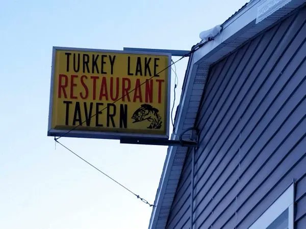 These Two Landmark Fish Restaurants are Just a Few Miles Apart 

𝐑𝐄𝐀𝐃 𝐌𝐎𝐑𝐄: bit.ly/2uvfBNP 

#visitindiana <a href="/ShipshewanaIN/">Visit Shipshewana</a>