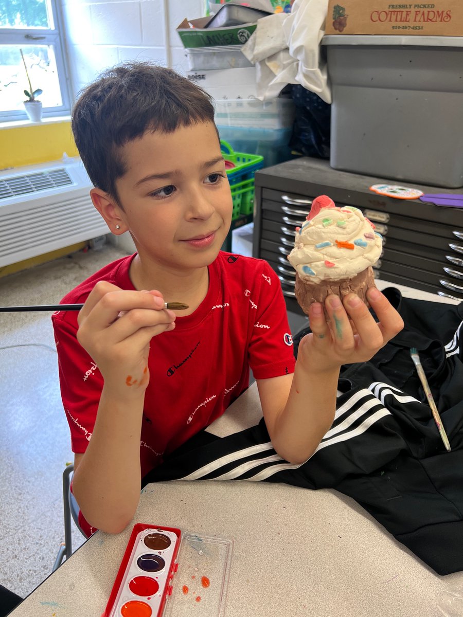 Fabulous student clay creations ti wrap up the year! <a href="/LGrossVB/">Lori Gross</a> <a href="/pgeromin1/">Mr. Geromin</a> <a href="/VBFairfieldES/">Fairfield Elementary School @vbschools</a>