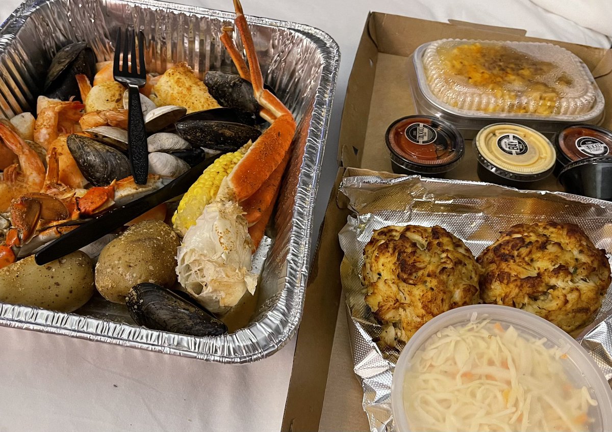 Being in Baltimore yesterday, I had the opportunity to have the best seafood in America - @JimmysSeafood! I can’t stress this enough.. If you’re in Baltimore, go outta your way to experience Jimmy’s Famous Seafood.
