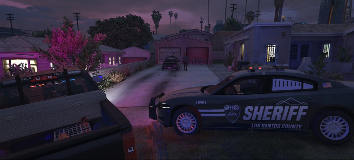 RiotCityRp's tweet photo. Here we see Under-Sheriff McKeen and Captain Savagé completing a No-Knock Warrant on someone's vehicle. 

Will someone rise to the occasion to stop these rogues from within? It could be you, man.

-Ricky

https://t.co/6dQDw6iNLS

#GTARP #FiveM #GTAV #Roleplay #Roleplaying #Police https://t.co/yqs1eHntPq