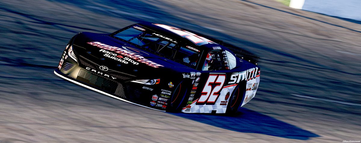 PeytonHowell52's tweet photo. Here is the 2022 Season 3 iRacing Super Late Model Series ride by @Blaidyn72x! Got a new look and looking for some wins for the boys at @moonlight_speed! Thank you to everyone for all the support! Let's go #trophyhunting #chasingmoonlight #Championshipchasing https://t.co/wyUl8d9DtD