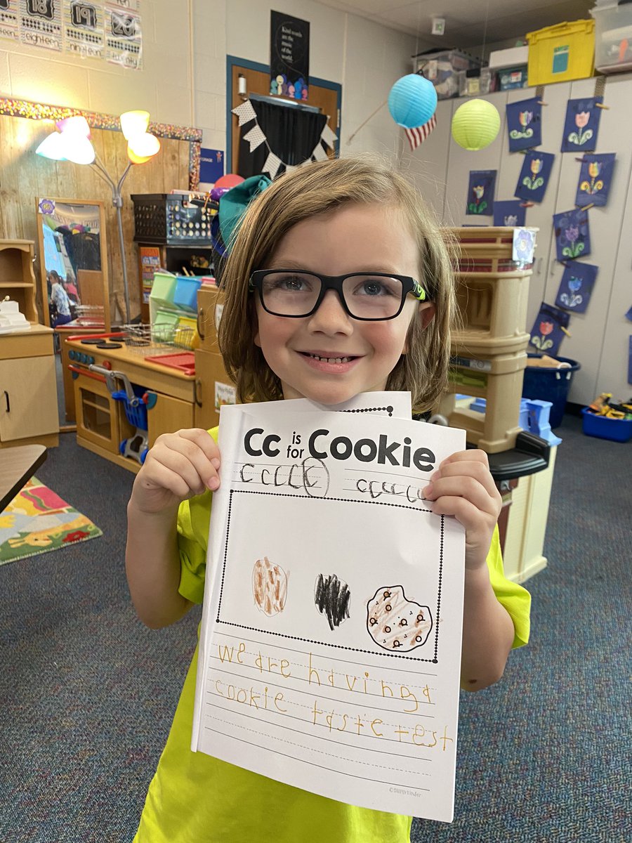 Letter Cc day for our ABC countdown was yummy today! We had a cookie taste test. Chocolate chip had the most votes! 📊🍪