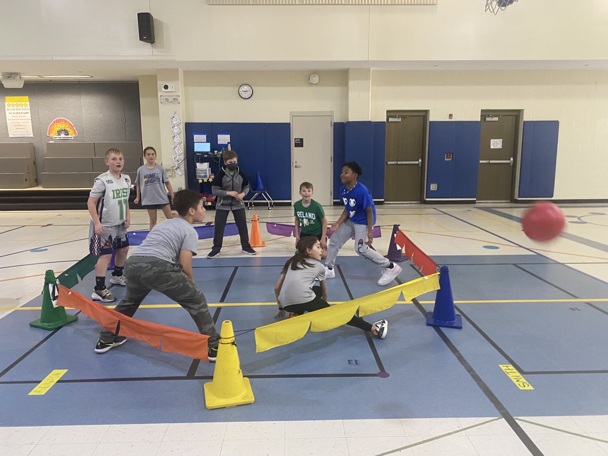 KensingtonESNC's tweet photo. Strikerball fun in PE class (5th grade, Connolly) #WholeChild #PhysEd
#KESKnights #KESTogether
@UCPSNC @AGHoulihan https://t.co/n6sTxy5zx4