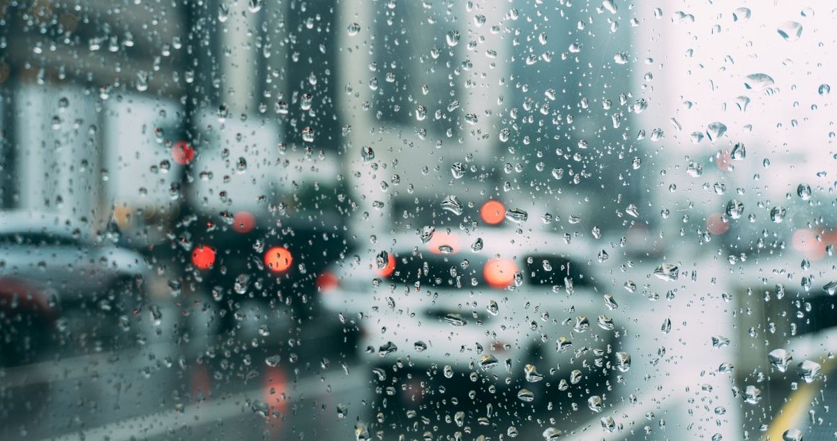 Summer is severe weather season in the Midwest! Make sure you know what to do if storms happen while you're on the road. greatplainsautobody.com/bad-weather-dr…

#OmahaTraffic #Omaha #NEWx