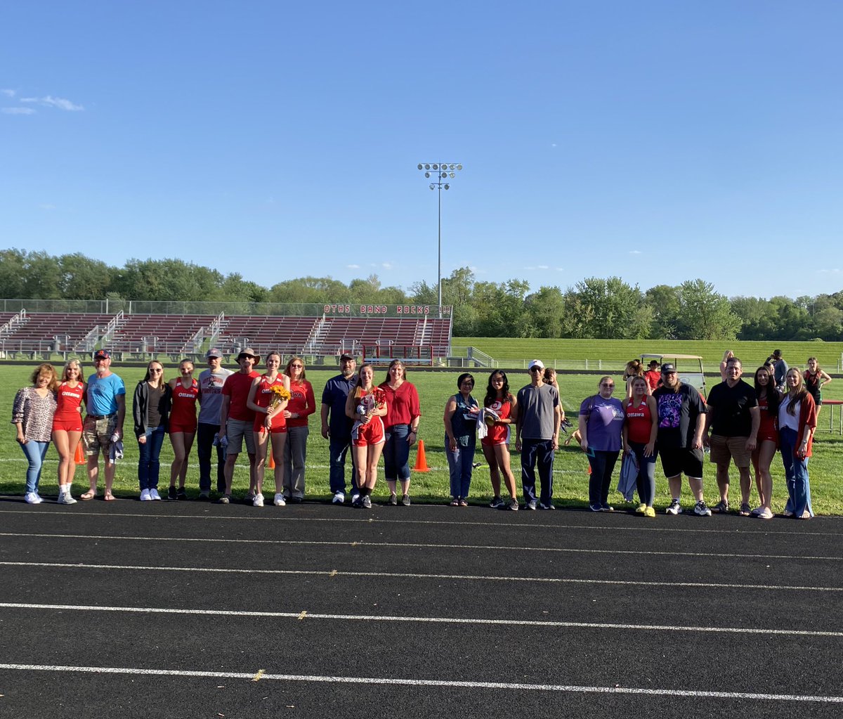 OTHS_GirlsTrack's tweet photo. Ottawa Lady Pirate Track and Field Senior Night. Thank you seniors for your love and dedication to Pirate Track Program!! Good luck!!! 🏃‍♀️🏃🏻‍♀️ #offandrunning #ottawagirlstrack https://t.co/wnBKKaYm0o
