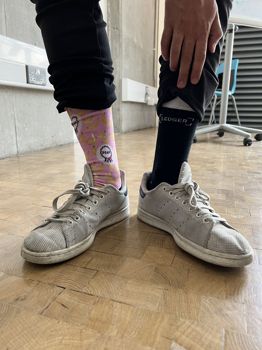 Mo_RELS's tweet photo. When you show up at @csm_news for a talk and find out that @poapfr came prepared. Lucas is a legend 😂 https://t.co/itzk3IkcFu
