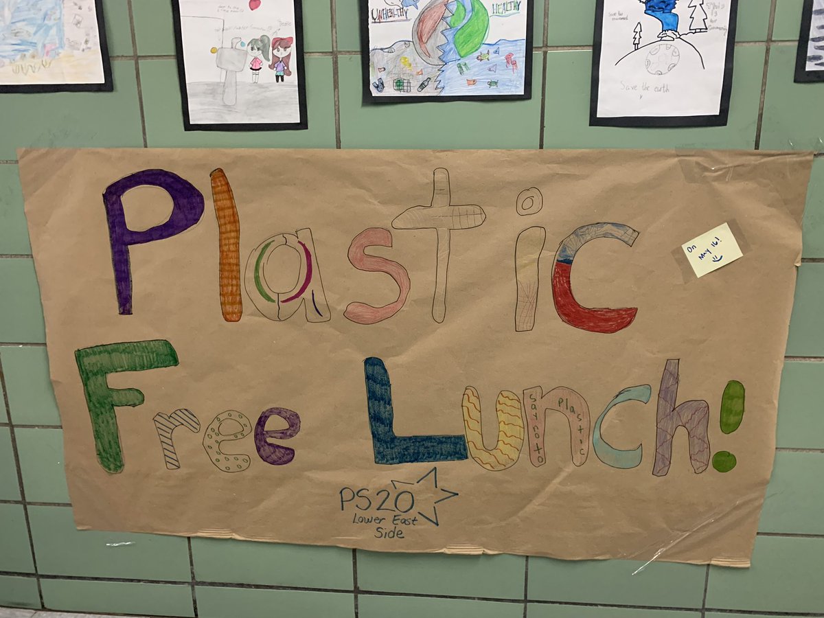PS20Sustainabi1's tweet photo. PLASTIC FREE LUNCH DAY @PS20AnnaSilver! We would like this to continue each and everyday. Let’s reduce plastic waste together. #TakeAction #climateaction #saynotoplastic @CafeteriaCu @NYCSchools @GreenSchoolsNYC https://t.co/mLAcneADT2