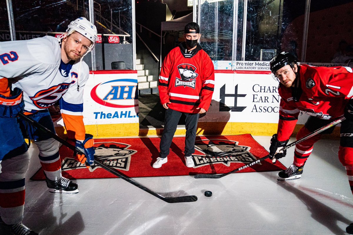 CheckersHockey's tweet photo. Thanks to @KnightsBaseball outfielder @MarkPayton2 for dropping the puck on Game 4! https://t.co/FQvafzSOoO