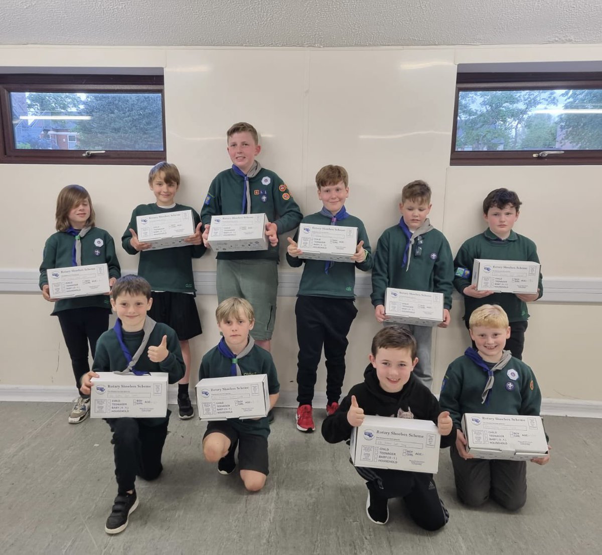 Cubs tonight put boxes together to send over to #Ukraine help support people in need!