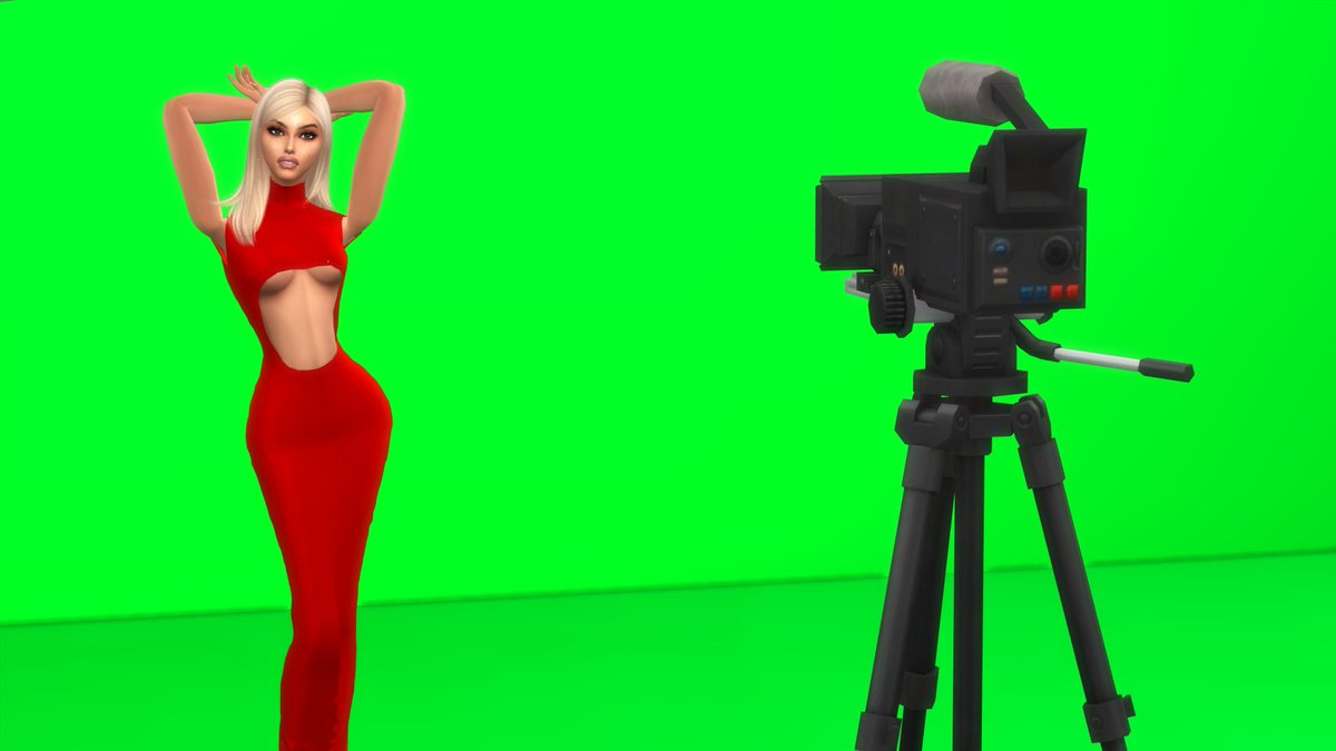 RealSimwivess's tweet photo. Meet Sarah, she is a supermodel and is clearly comfortable in front of the camera! #realsimwives #simwives #Sims4 #sims https://t.co/e8q38ooHHS