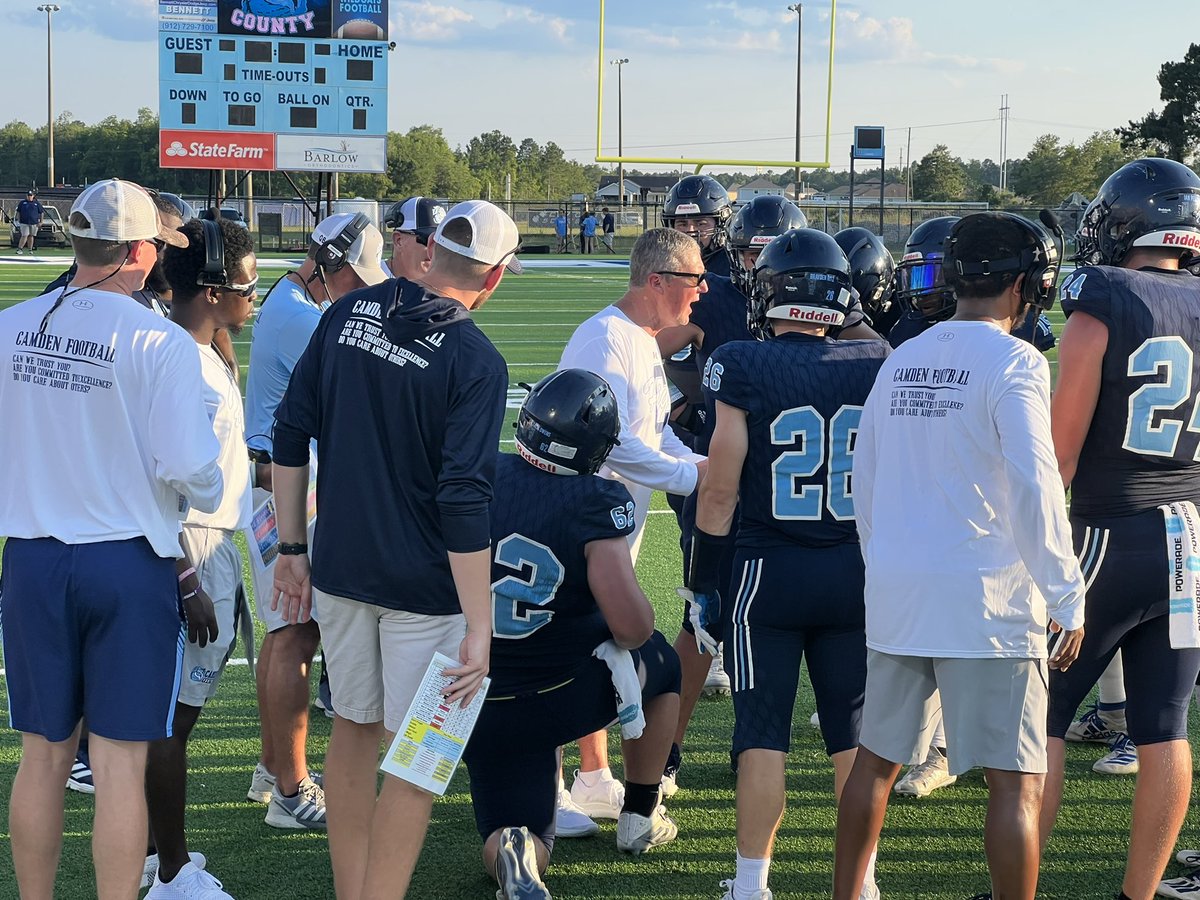 BrentASJax's tweet photo. A warm evening for some Monday Night Football @CamdenRecruits style. Cheerleaders, band, students, nice crowd. Impressive spring game atmosphere. @ActionSportsJax @ESPN690Jax #ASJax #BlitzIsOn https://t.co/Yhwqz78cPs