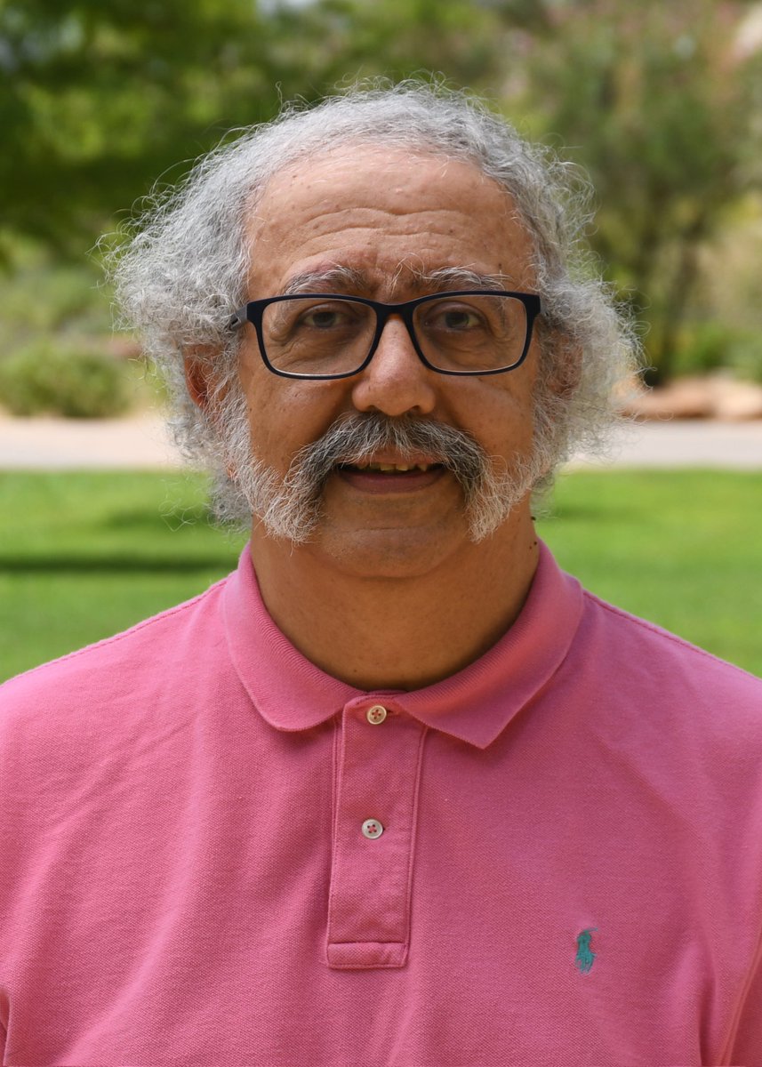 tHE_UN_TITLED's tweet photo. Thankyou #ProfessorElmasriRamez
Proud to be a student of 
"Dr. Ramez A Elmasri" - The Computer Scientist.
My deepest Condolences 💐
#RIP_Professor https://t.co/xQlo1fVOkw