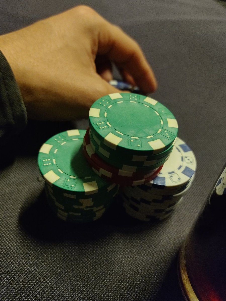 Noche de poca accion pero disfrutamos aprendiendo de los caimanes