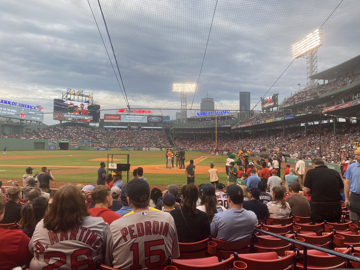 kyliekuck's tweet photo. It’s official. I missed this the most. It’s been a long two and a half years. #RedSox #fenwaypark https://t.co/LJwFgOCxcH