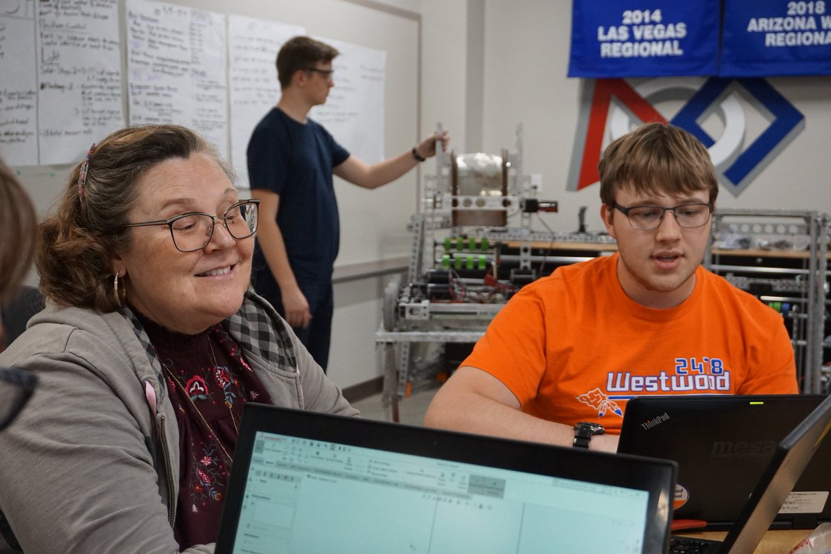 Celebration 🎉!  Give it up for Heather as a Spirit of Westwood volunteer.  She always finds time to support <a href="/tearemupww62/">Westwood High School</a> students and we 💕 her spirit and generosity helping our kids reach for greatness.  Well deserved Ms. Budd!