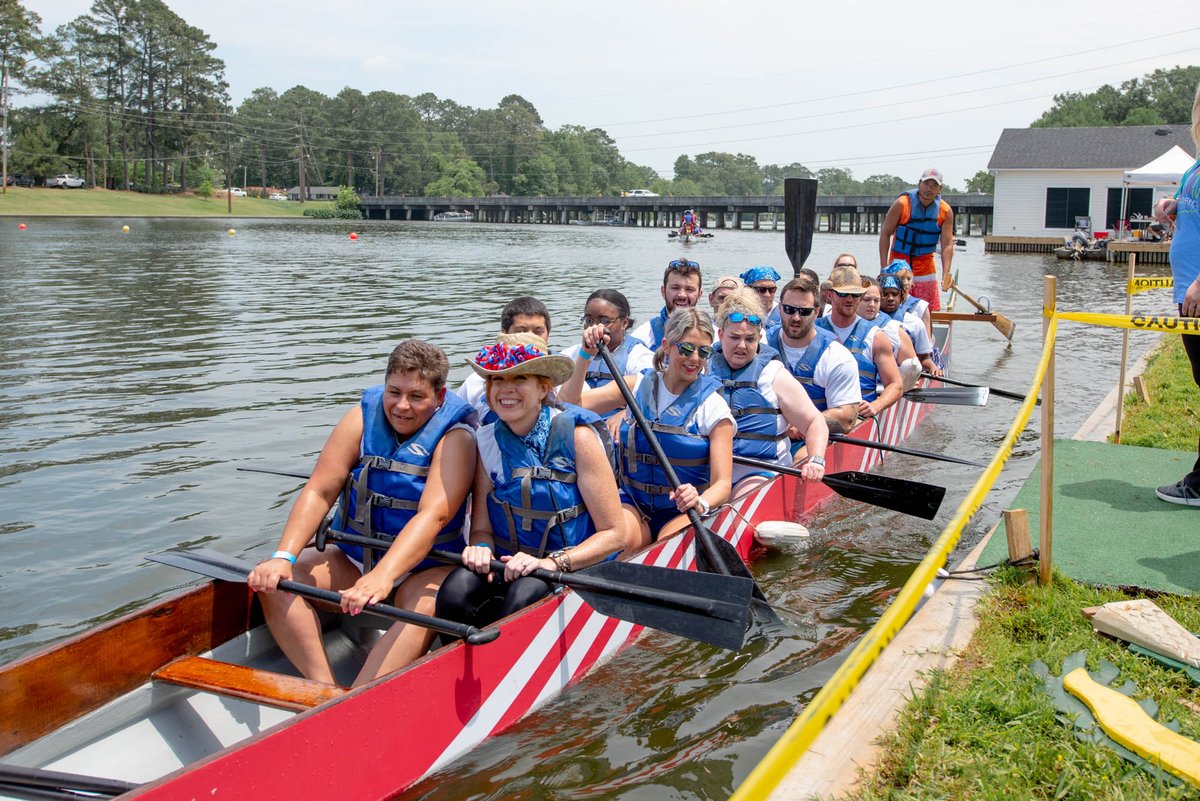 Vantage_Health's tweet photo. We had a great time over the weekend taking part in the 2022 Dragon Boat races, benefiting the Children's Coalition for Northeast Louisiana. We coyboy-ed up as "Ole Town One-Roe" and rowed our hearts out!

#dragonboatracing #oneroe https://t.co/johy7s63wz