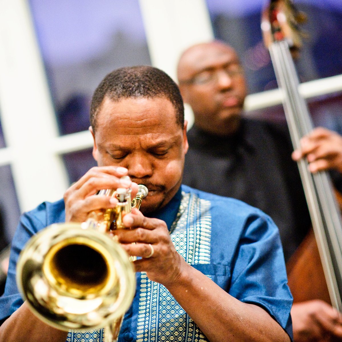 SpiritOfNOLA's tweet photo. Tuesday, May 17, 2022 @ 8:00 pm to 12:00 midnight
Mahogany Jazz Hall, 125 Chartres
Leroy Jones Quintet
Leroy Jones, Katja Toivola, Shea Pierre, Nobu Ozaki, Gerald French #LeroyJones #NewOrleansTrumpet #MahoganyJazzHall https://t.co/Mkx1OAbMd0