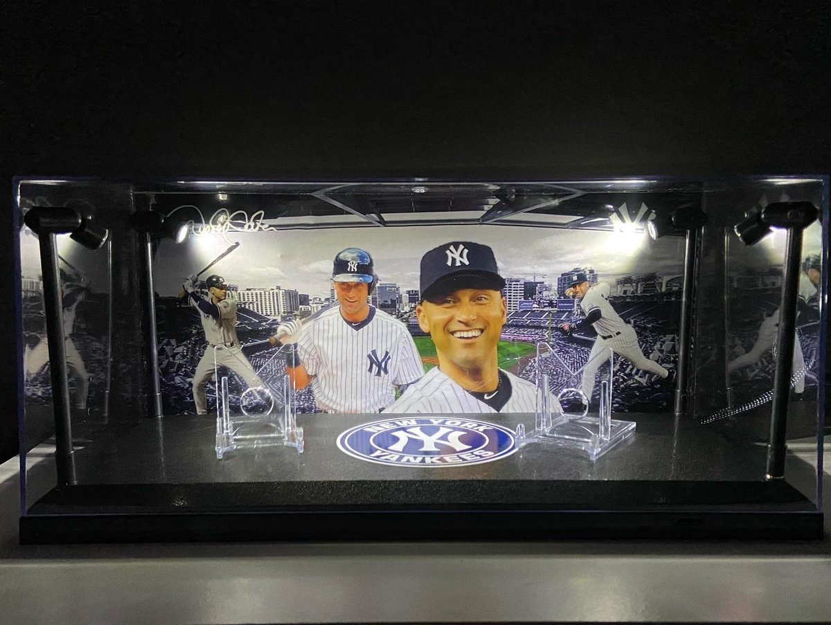 BReese01376963's tweet photo. New Jeter https://t.co/9xhDsiloC5