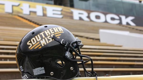 Blessed and Honored to Receive my 3rd ⭕️ffer from the University of Southern Mississippi!!!! <a href="/CJtheCch/">Coach CJ Harris</a> <a href="/haydenstockton1/">Hayden Stockton</a> <a href="/CoachDLindsey/">Desmond Lindsey</a>