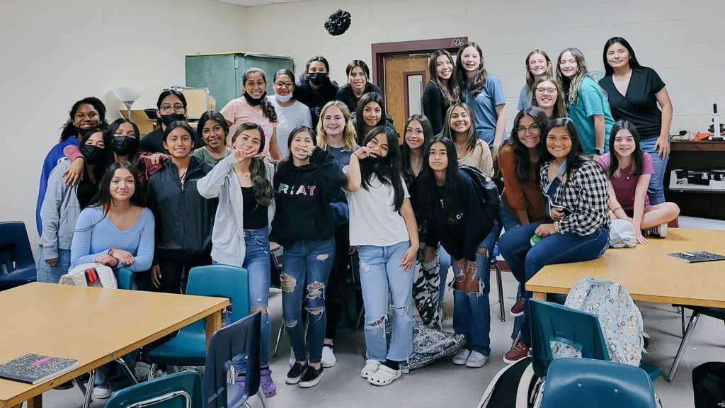 Our middle school girls are ready to FLOAT into summer after celebrating a great season! #TLW #LadyLionSoccer #NextGeneration @scicoachsalazar <a href="/LocLions/">Lockhart Athletics</a>
