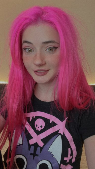 1 pic. Spam de miercoles 👋 https://t.co/ThTaxw13xe