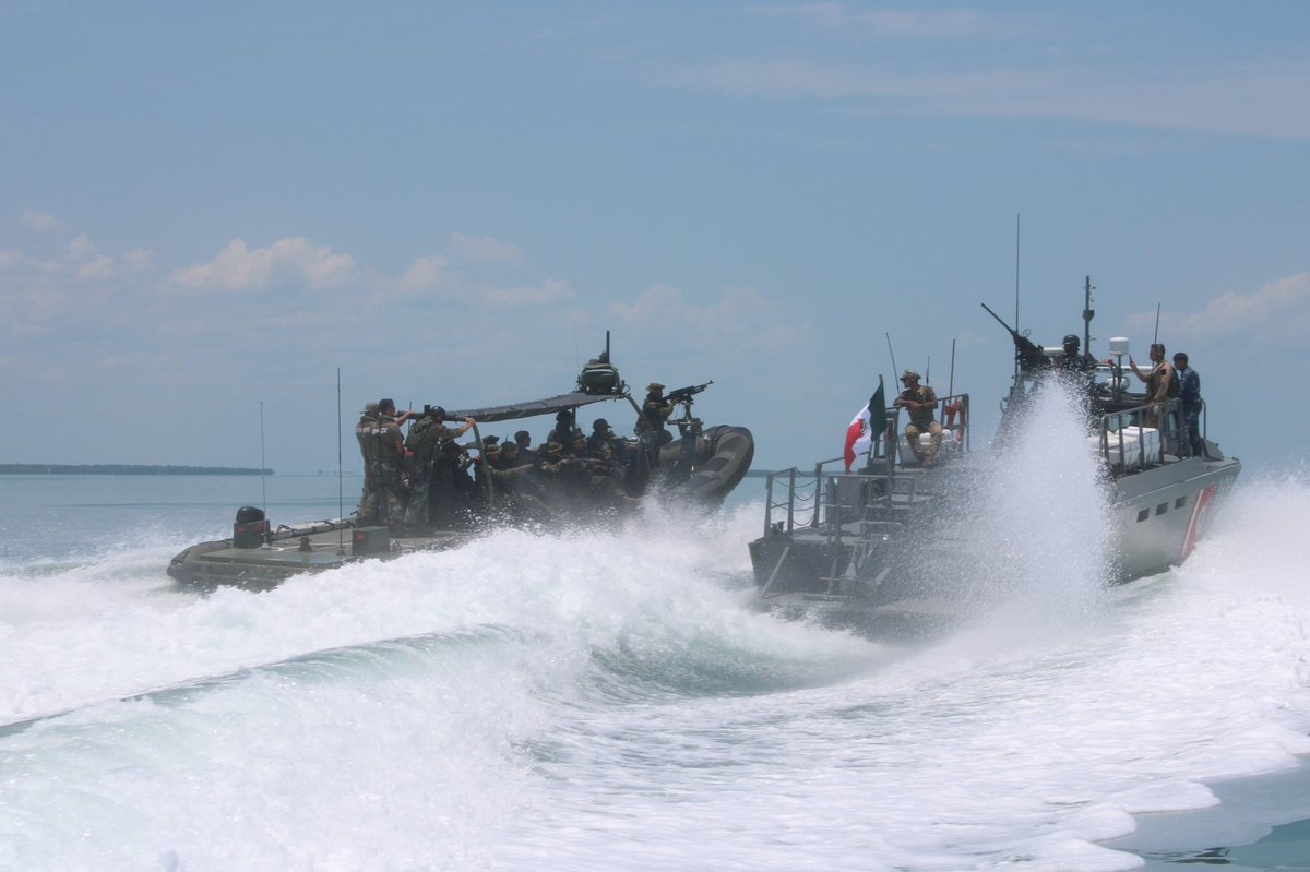 socnorth's tweet photo. #7thSFG, #USMC, SEMAR Mexico and partner countries conducted open water interdiction training in Chetumal Bay, Mexico, during exercise #Tradewinds22. #TRADEWINDS is unique this year as Belize and #Mexico are both co-hosts.
#SOCNORTH #SOF #USSOCOM #SpecialForces #KnowYourMil https://t.co/NTnKxtrkjF