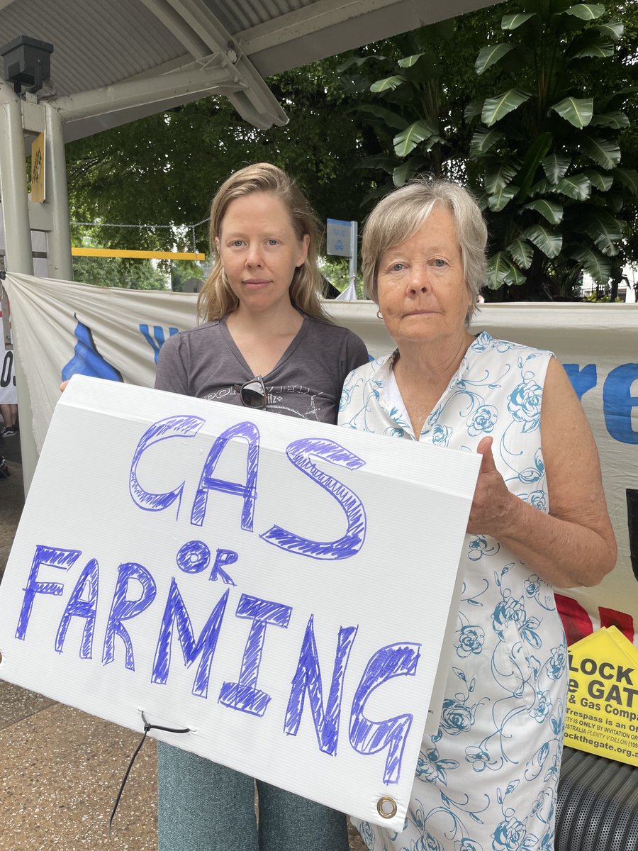 LockTheGate's tweet photo. Western Downs farmers are among those outside the @APPEALtd conference in Brisbane this morning demanding no more land be sacrificed to polluting coal seam gas.

#DontFrackTheOutBack @AnnastaciaMP @ScottStewartMP https://t.co/Op4Bh9eNge