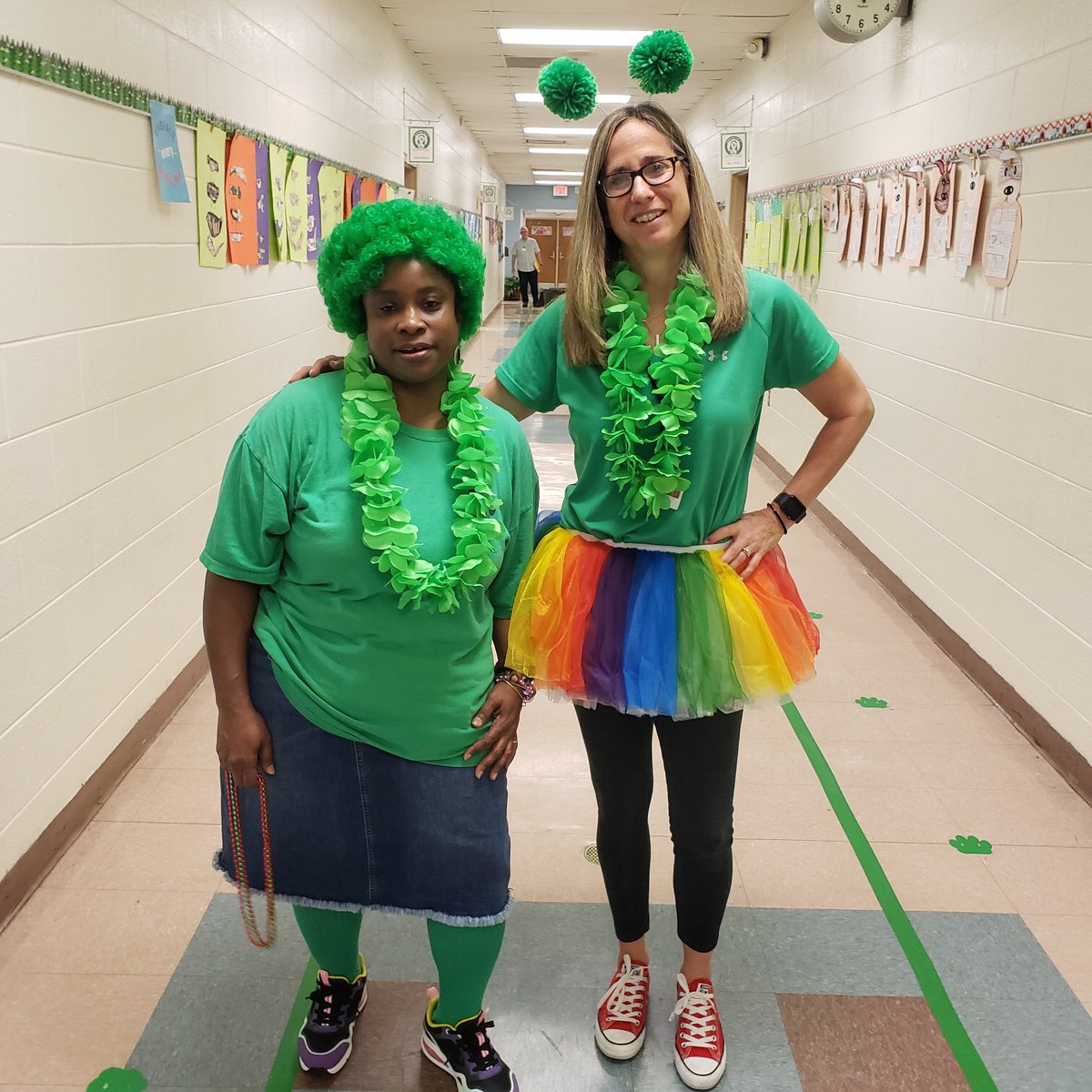 _Tfantkacik's tweet photo. Few days before math sol testing, what do you do? Throw a party to review math skills, of course. There were invitations, party favors, silly costumes and yummy rewards for finishing 10 challenges. Huge shout out to my fave coworker for trying new ideas . #lcsedu @BedfordHillsES https://t.co/XPpywYgula