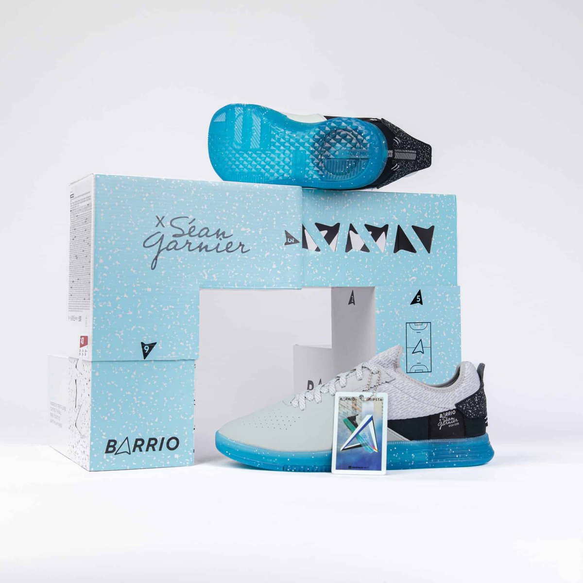 SunriseNFTfr's tweet photo. French company 🇫🇷 @Decathlon is entering the world of #NFTs by collaborating with blockchain #Tezos⛓

It has just released a new range of "Kipsta Barrio" sneakers, with each pair associated with an #NFT offering exclusive benefits 👇
#NFTCommunity #Crypto #blockchain #CryptoNews https://t.co/Xab5wlT1xE