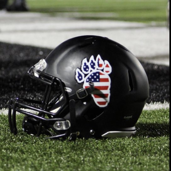 After a great conversation with Coach <a href="/LFC_FOOTBALL/">Jim Catanzaro</a> I’m excited to announce that I have received an offer from Lake Forest University 
<a href="/CoachMohns/">Jason Mohns 🔱 🏈</a> <a href="/CoachMMartinez/">Mark Martinez</a> <a href="/KyleCaldwellAZ/">Kyle Caldwell</a> <a href="/CoachNickO1/">Nick Offenberger</a>