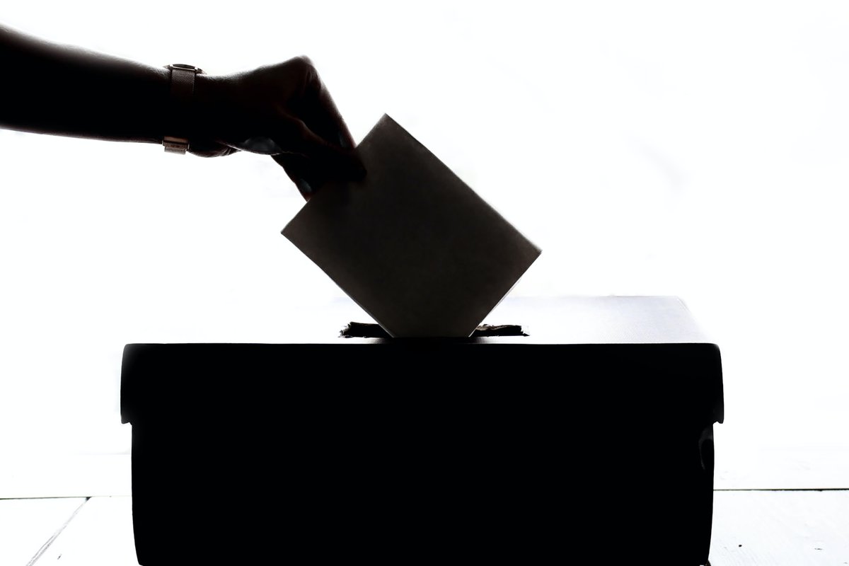 OR_RTL's tweet photo. ONE MORE DAY TO VOTE! Make sure your ballot is postmarked or dropped off by 8:00 P.M. tomorrow. Check out our Pro-Life Voter Guide at https://t.co/RuM7YB7EwD #voteprolife #gotv https://t.co/rgqYD1nCit