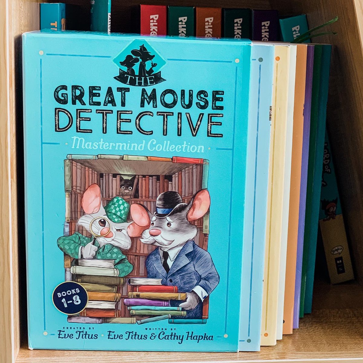 readerosaurus's tweet photo. Just incase you want to have your own #blockbusternight #movienight #books #kidbooks #picturebooks #familynight #familyfun #bookpairing https://t.co/p6iXWmzIcz