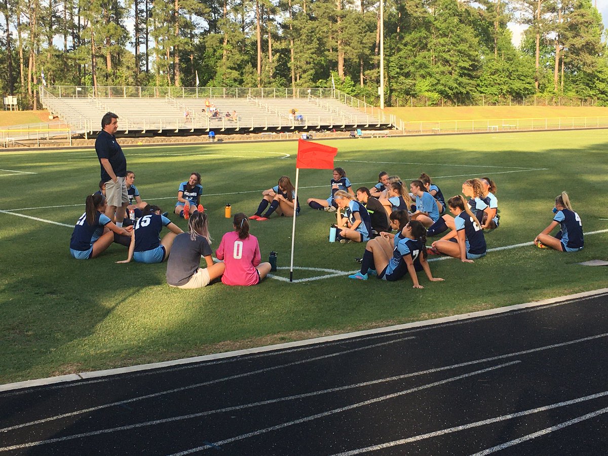 ChingChingSA's tweet photo. Congratulations to @LadyUphs on defeating Smithfield Selma HS tonight 3-2 @UnionPinesHs in the first round of the 3A Soccer State Playoffs!
#UPWomensSoccer
#ChingChing https://t.co/f2HspUWSqk