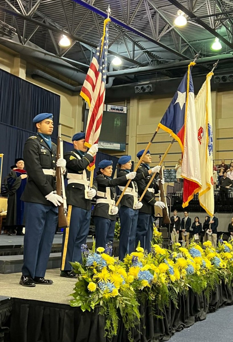 StMarys_ROTC's tweet photo. #StMU Spring 2022 Commencement Ceremony! Congratulations #Rattlers! #LeadershipExcellence @StMarysU @5thBrigadeROTC https://t.co/tei4GQzisu