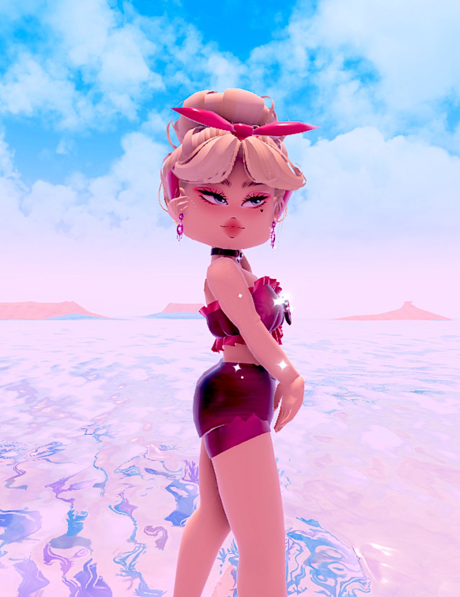 Miss Royale Universe Round 1~
People who made it into the official competition will be tagged
If you're a contestant, please send your outfit for the theme in the thread below!
Non-contestants, leave a like on the entries you think did the best!
Theme: Summer Glam
#royalehigh