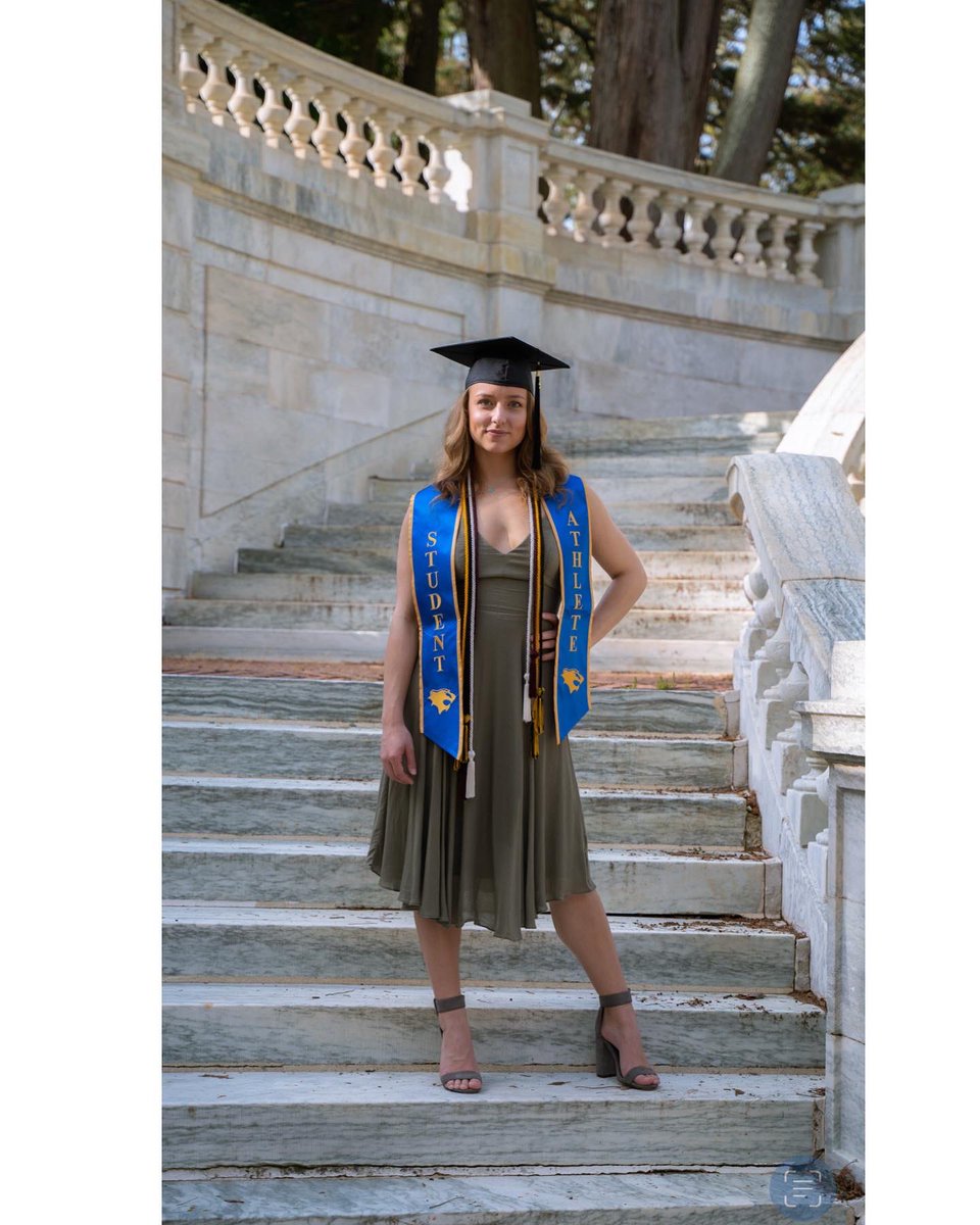 faithbennett810's tweet photo. Grad season 💙💛🍾🎓#classof2022 https://t.co/aYL6J1kxJw