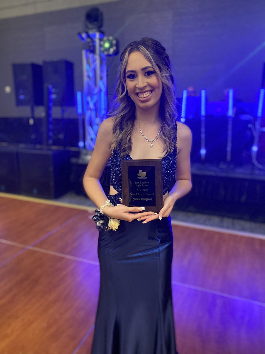 SRHS_2022's tweet photo. our 2022 Bluebonnet Belle was also voted most likely to succeed 💁🏻‍♀️ big congrats to @rodzgalileaa for such a big honor 🎓 #SRprom22 https://t.co/WKXYi4kpCJ