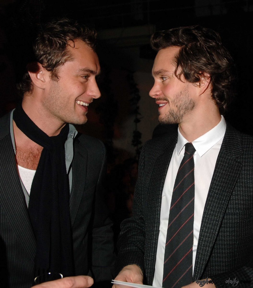 noforts's tweet photo. Jude Law, Hugh Dancy 2005, London https://t.co/GrmZFoh5fQ