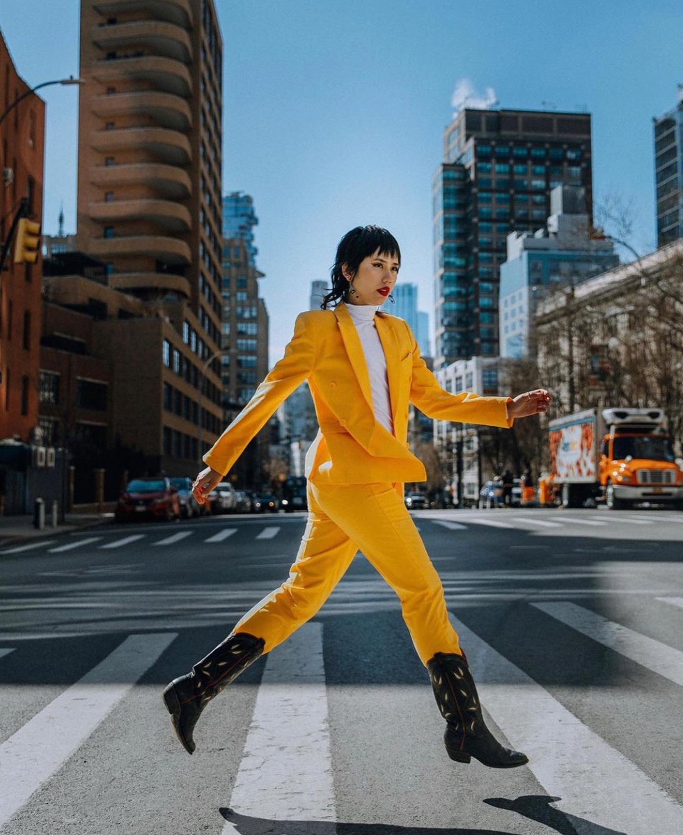 City Slicker 😎 VALERIA shot by Liz Pinto